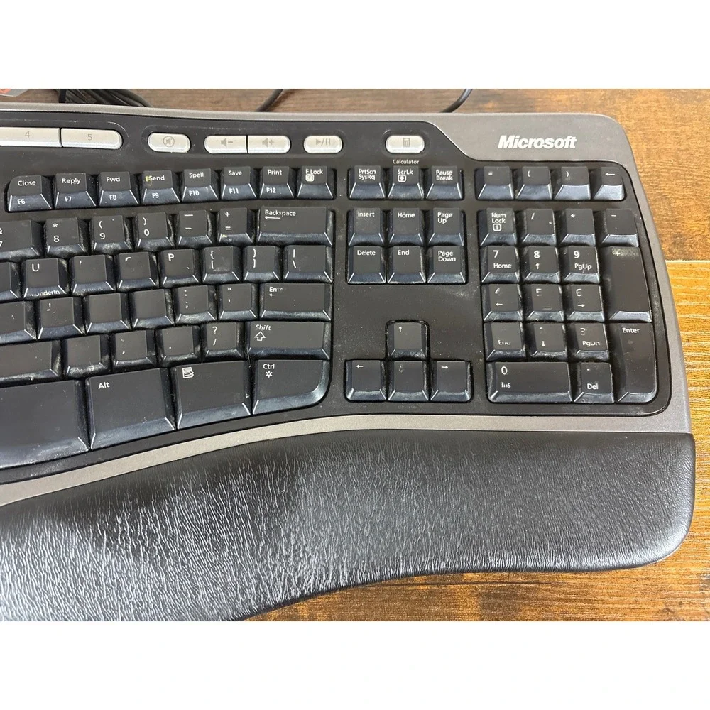 Microsoft Natural Ergonomic Keyboard 4000 v1.0 Wired USB Black KU-0462‎